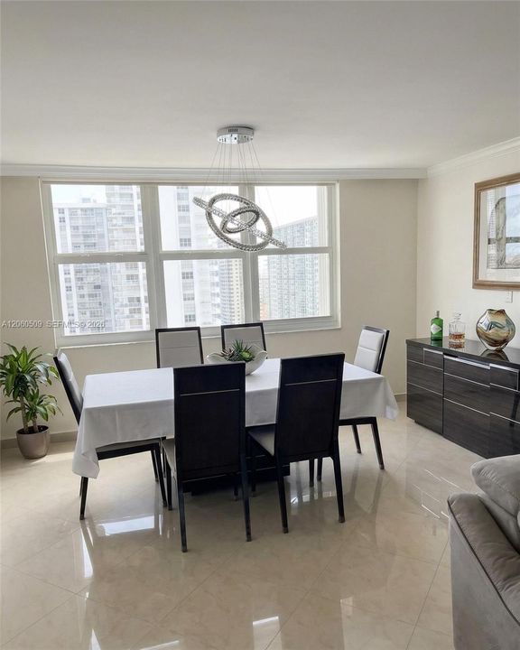 For Rent: $3,500 (2 beds, 2 baths, 1544 Square Feet)
