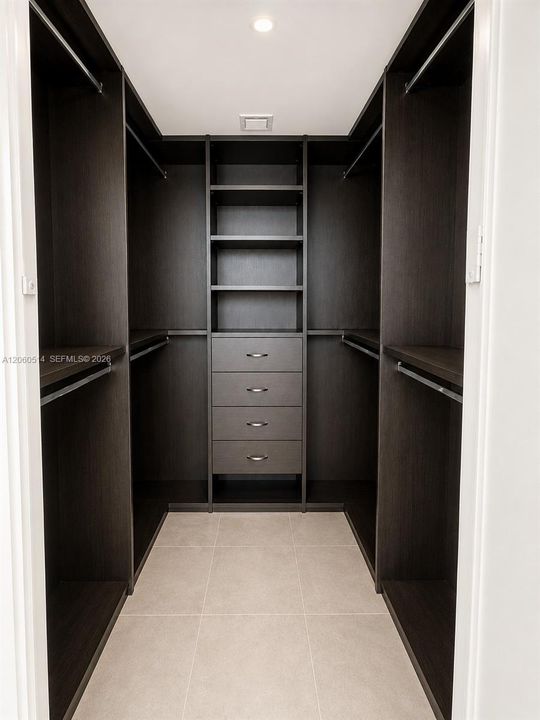 В аренду: $3,900 (1 спален, 1 ванн, 948 Квадратных фут)