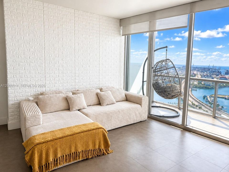 В аренду: $3,900 (1 спален, 1 ванн, 948 Квадратных фут)