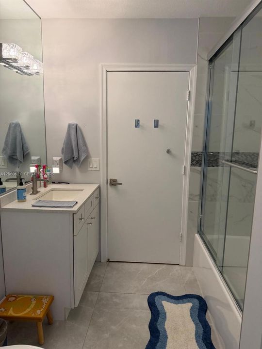 En Renta: $13,000 (4 camas, 3 baños, 2719 Pies cuadrados)