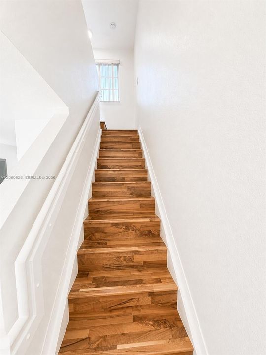 For Rent: $2,800 (2 beds, 2 baths, 1350 Square Feet)