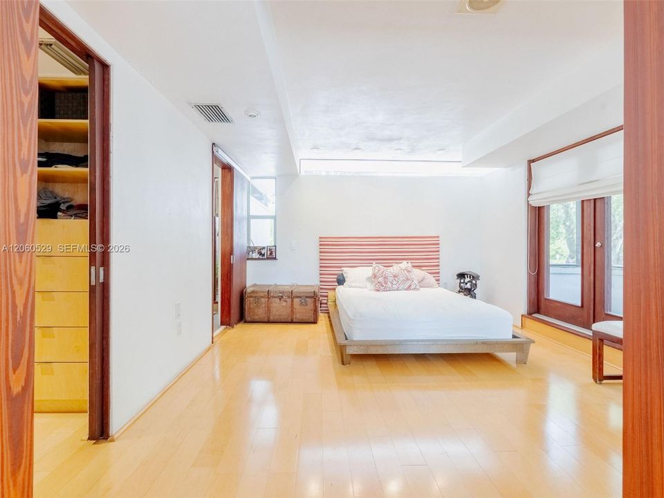 В аренду: $9,000 (4 спален, 3 ванн, 2768 Квадратных фут)