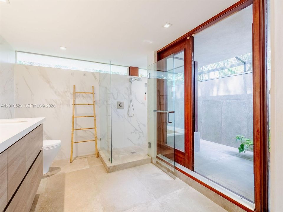 В аренду: $9,000 (4 спален, 3 ванн, 2768 Квадратных фут)