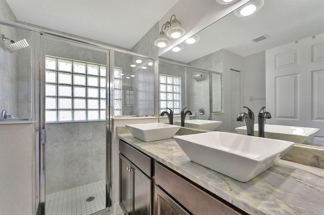 25-web-or-mls-9728 - 025
