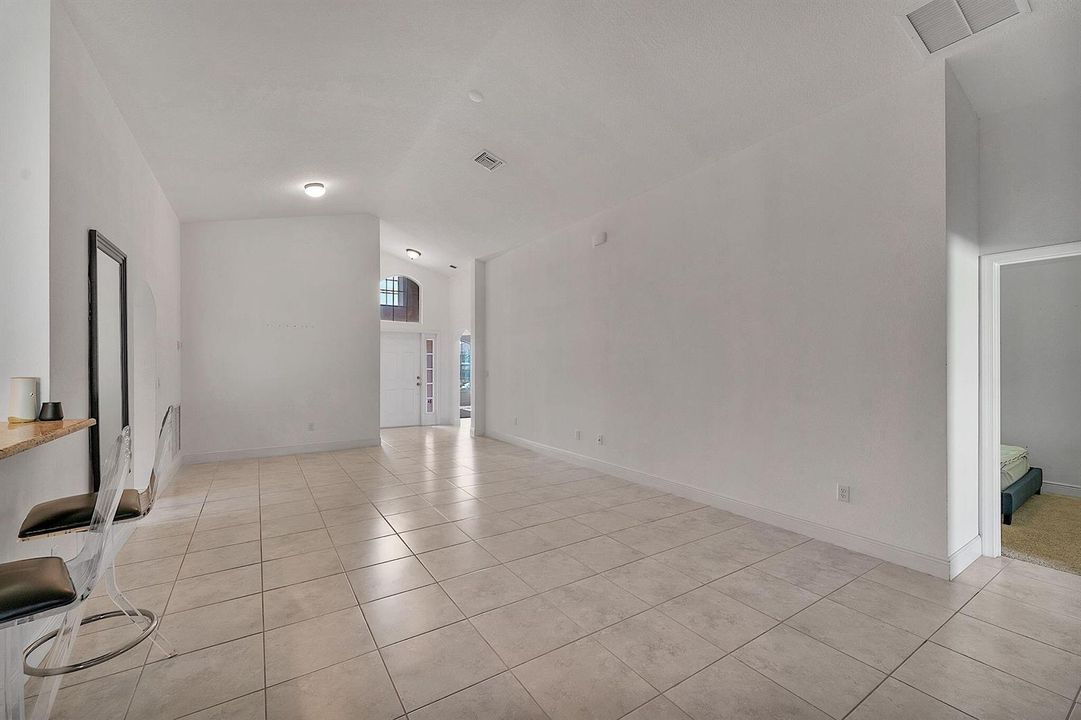 7-web-or-mls-9728 - 007