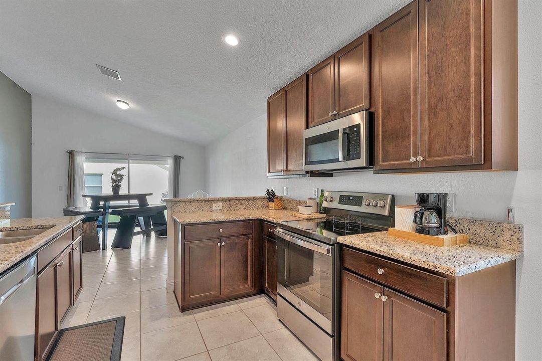 14-web-or-mls-9728 - 014