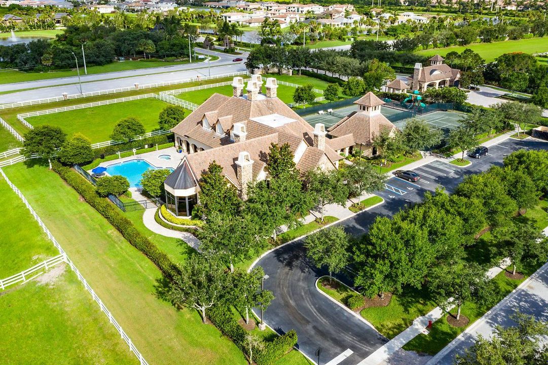 Equus Clubhouse (7)