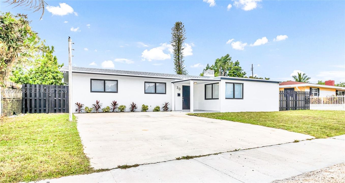 En Venta: $634,900 (4 camas, 3 baños, 1685 Pies cuadrados)