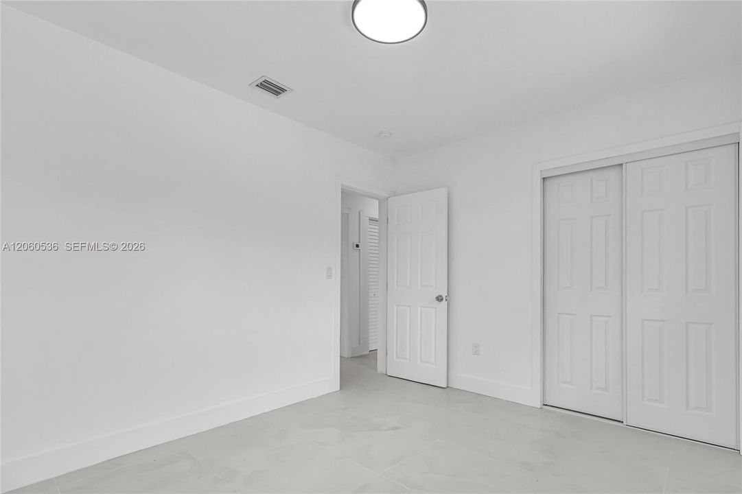 En Venta: $634,900 (4 camas, 3 baños, 1685 Pies cuadrados)