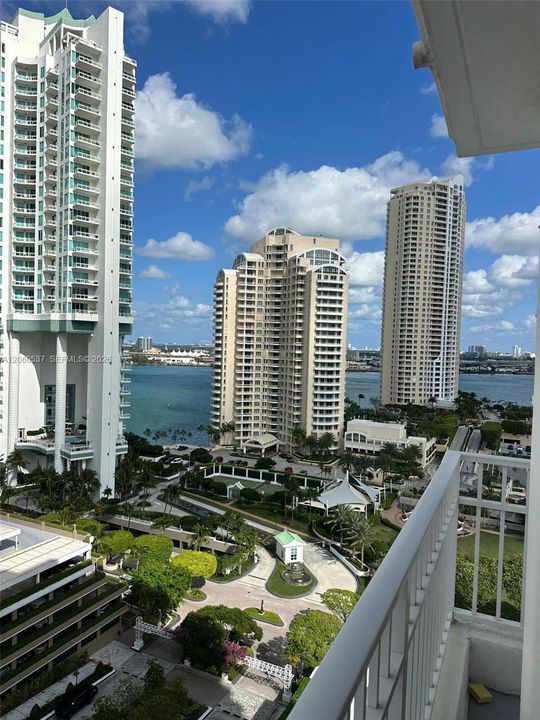 En Venta: $519,900 (1 camas, 1 baños, 806 Pies cuadrados)