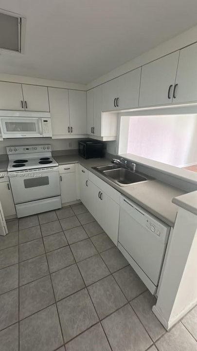 En Venta: $519,900 (1 camas, 1 baños, 806 Pies cuadrados)