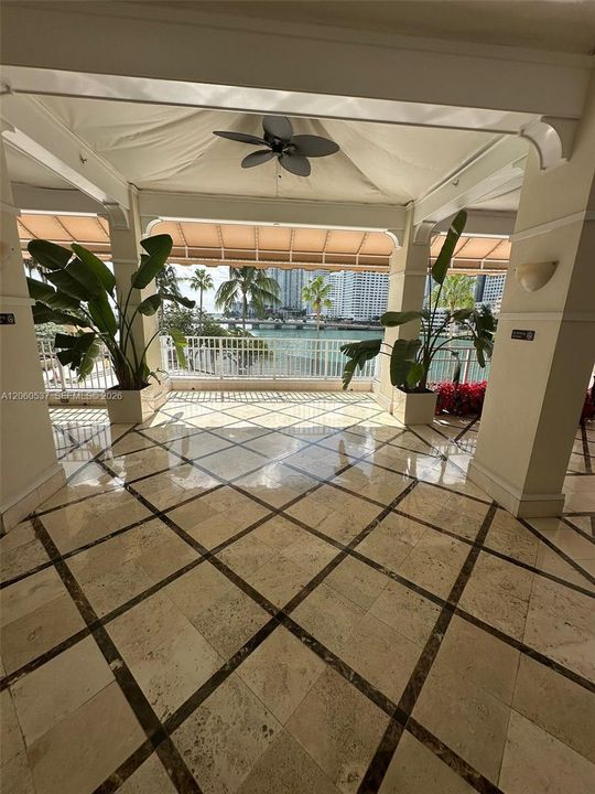 En Venta: $519,900 (1 camas, 1 baños, 806 Pies cuadrados)