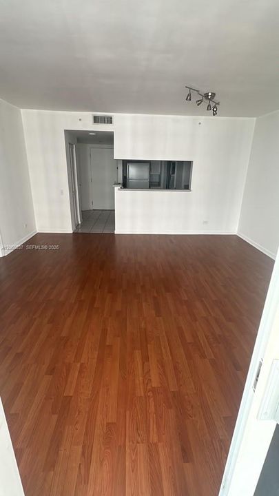 En Venta: $519,900 (1 camas, 1 baños, 806 Pies cuadrados)