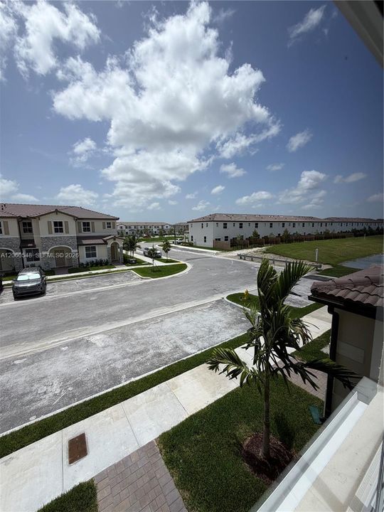 For Rent: $2,400 (3 beds, 2 baths, 0 Square Feet)