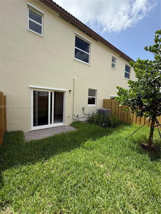 For Rent: $2,400 (3 beds, 2 baths, 0 Square Feet)