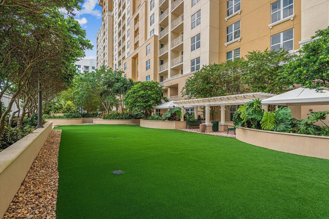27-28-6th FL Zen Garden