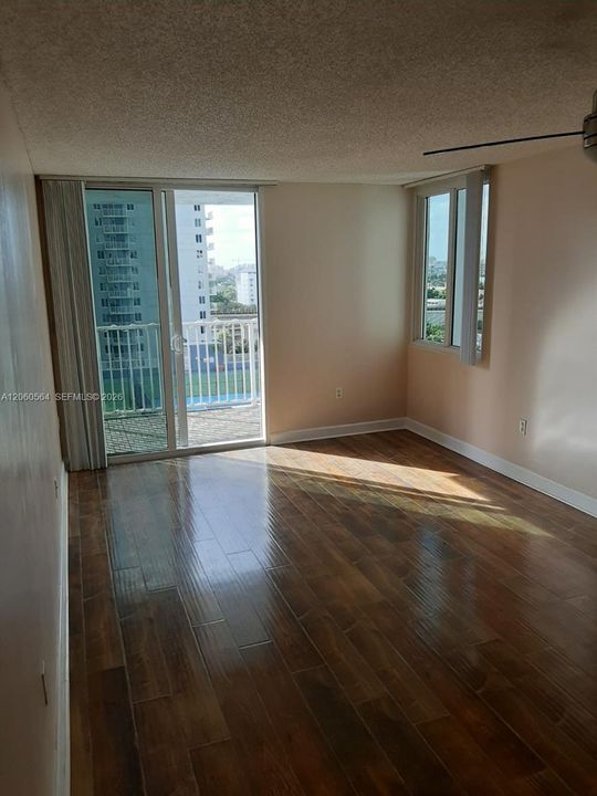 В аренду: $2,200 (1 спален, 1 ванн, 593 Квадратных фут)