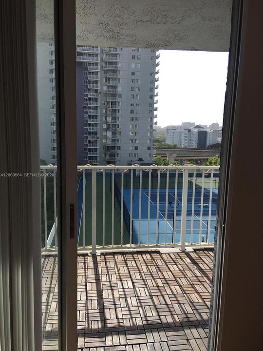В аренду: $2,200 (1 спален, 1 ванн, 593 Квадратных фут)