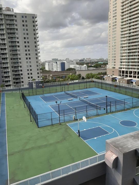 В аренду: $2,200 (1 спален, 1 ванн, 593 Квадратных фут)
