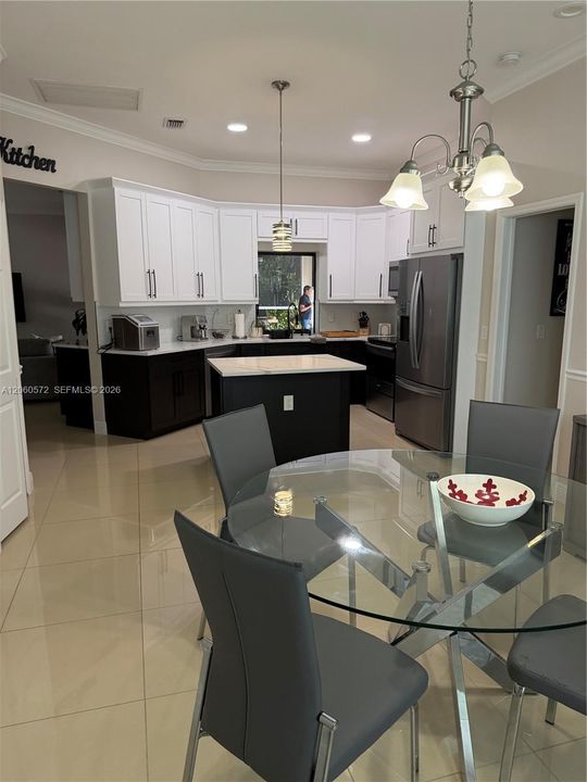 En Venta: $395,000 (3 camas, 2 baños, 0 Pies cuadrados)