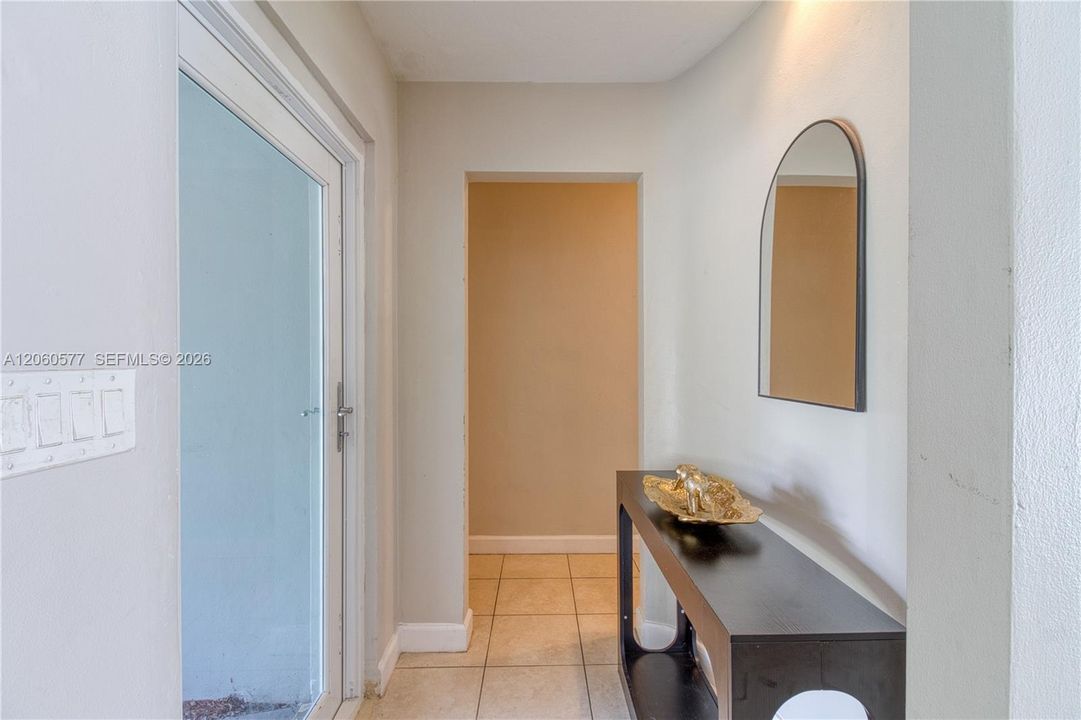 For Rent: $3,800 (4 beds, 2 baths, 1431 Square Feet)
