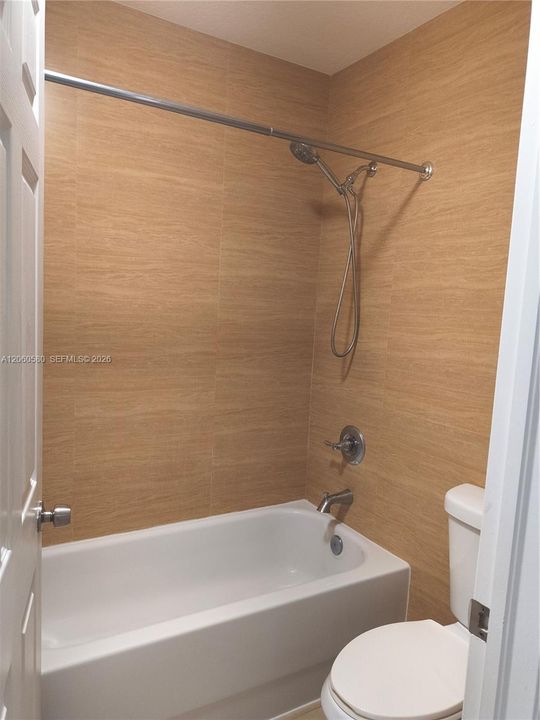 В аренду: $2,200 (3 спален, 2 ванн, 1264 Квадратных фут)
