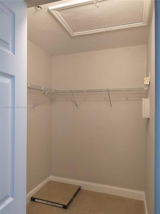 В аренду: $2,200 (3 спален, 2 ванн, 1264 Квадратных фут)