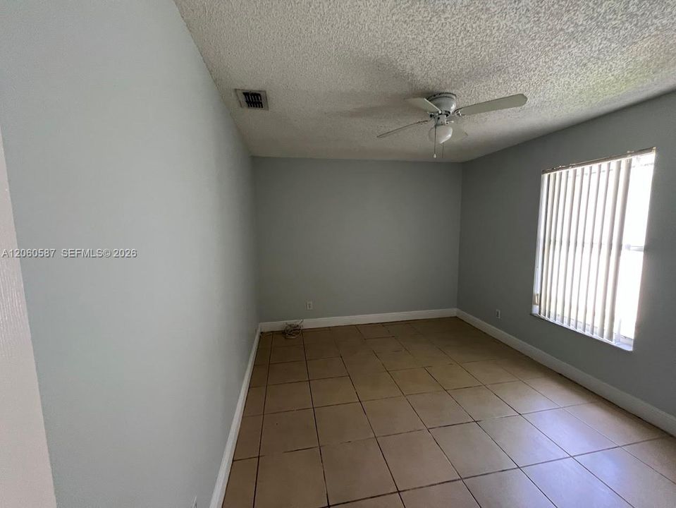 En Renta: $2,300 (3 camas, 2 baños, 1099 Pies cuadrados)