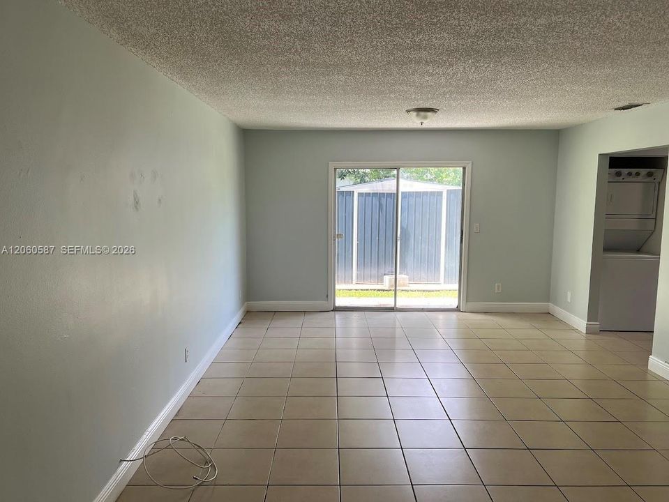 En Renta: $2,300 (3 camas, 2 baños, 1099 Pies cuadrados)