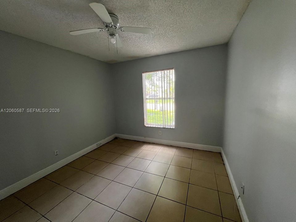 En Renta: $2,300 (3 camas, 2 baños, 1099 Pies cuadrados)