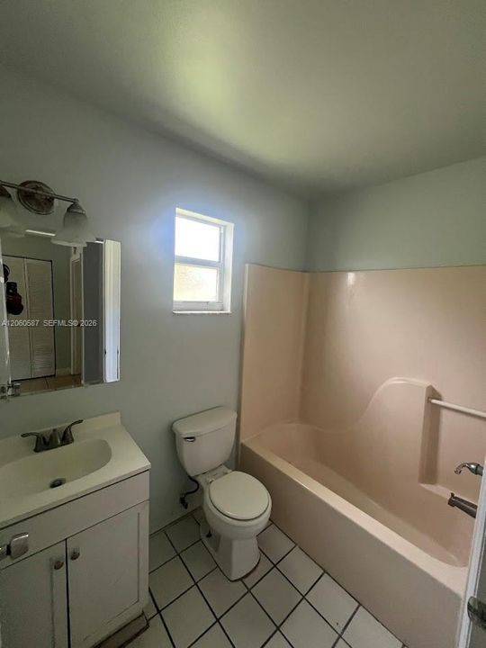 En Renta: $2,300 (3 camas, 2 baños, 1099 Pies cuadrados)