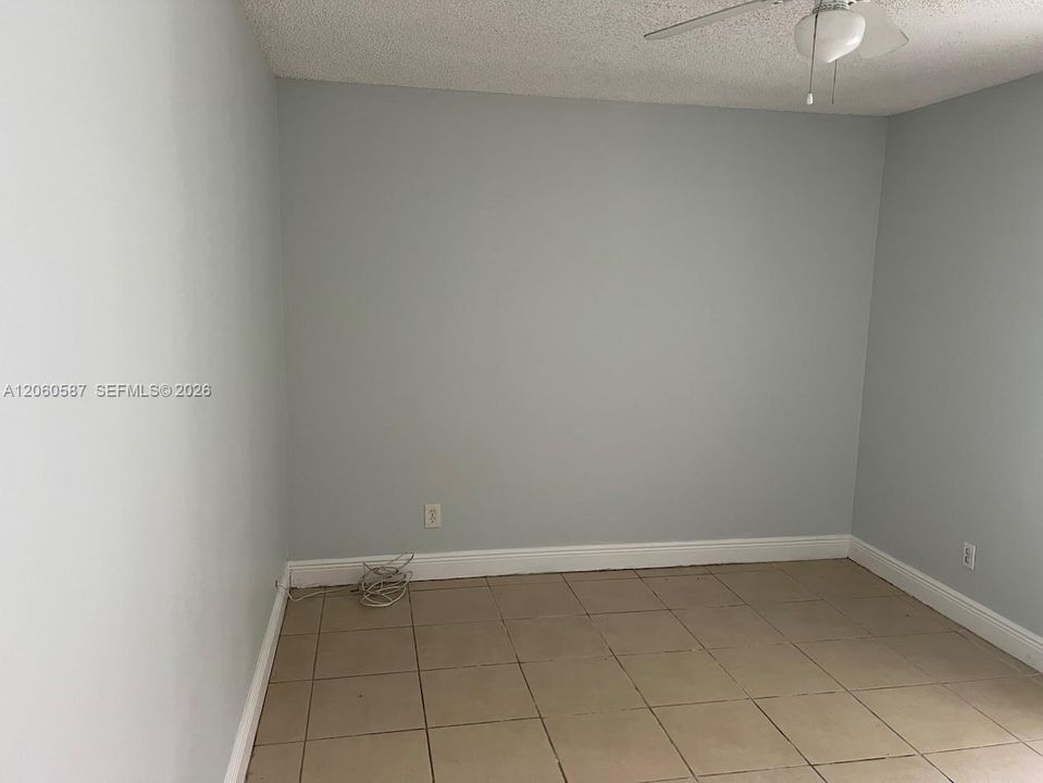 En Renta: $2,300 (3 camas, 2 baños, 1099 Pies cuadrados)