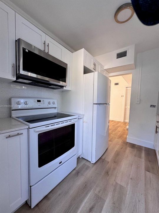 На продажу: $459,000 (3 спален, 2 ванн, 788 Квадратных фут)
