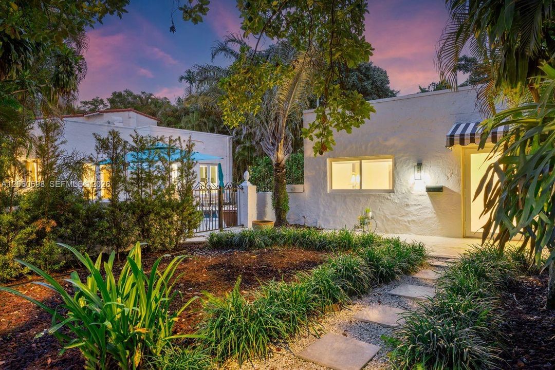 For Sale: $3,200,000 (4 beds, 2 baths, 2436 Square Feet)