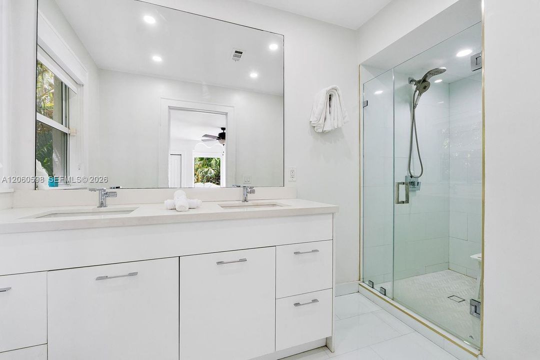 For Sale: $3,200,000 (4 beds, 2 baths, 2436 Square Feet)