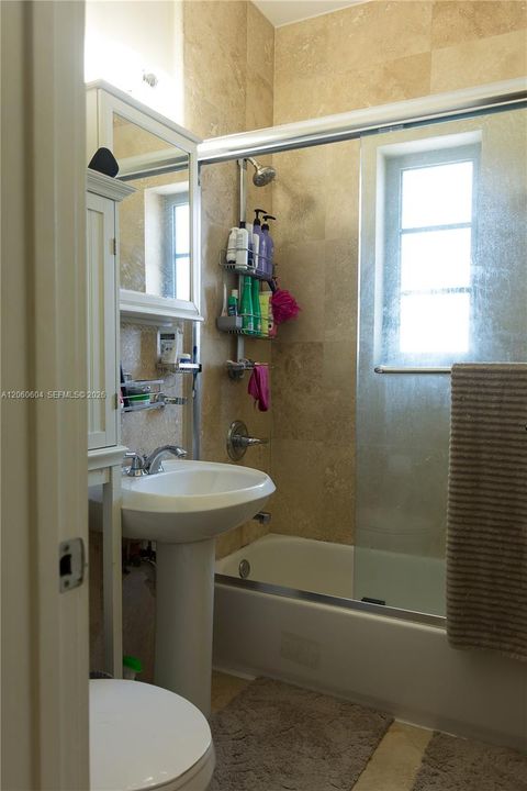 В аренду: $2,150 (1 спален, 1 ванн, 638 Квадратных фут)