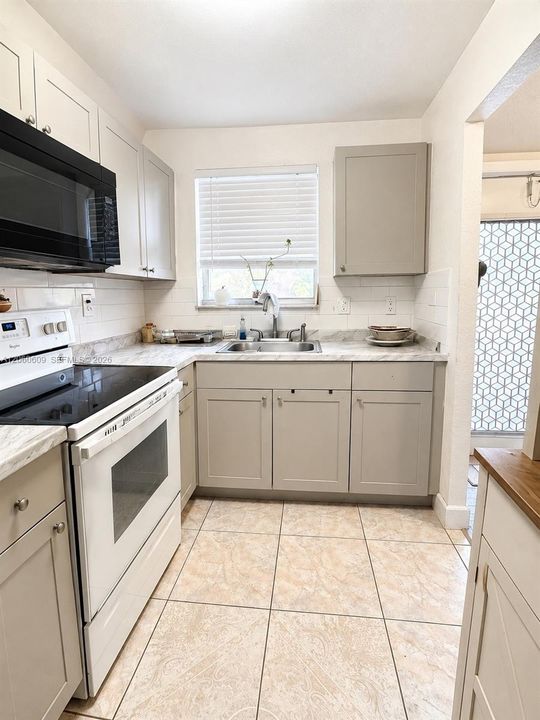 En Venta: $129,900 (2 camas, 2 baños, 850 Pies cuadrados)