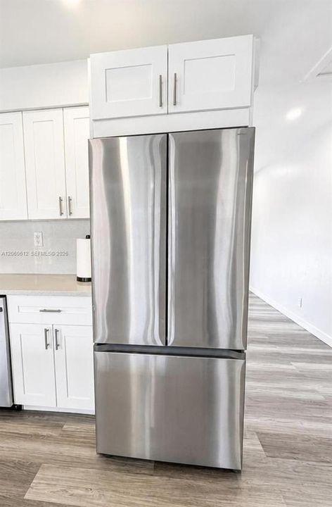 Active With Contract: $570,000 (3 beds, 2 baths, 1302 Square Feet)