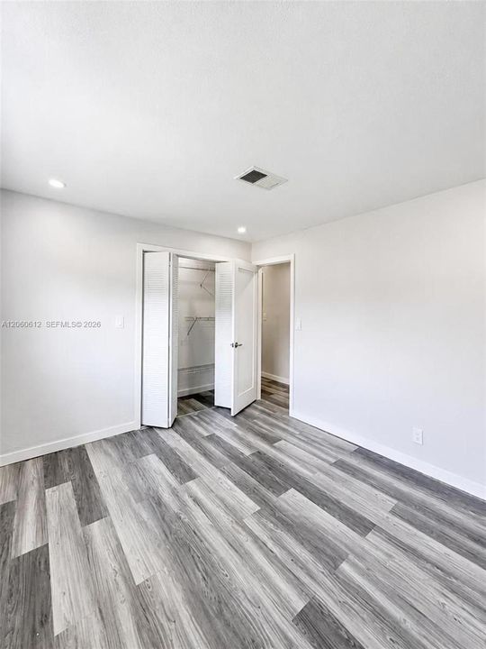 Active With Contract: $570,000 (3 beds, 2 baths, 1302 Square Feet)