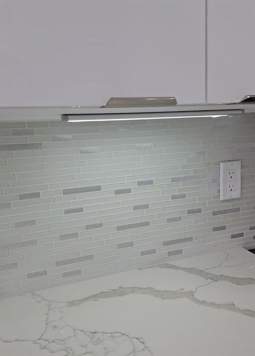 Undercabinet Lights