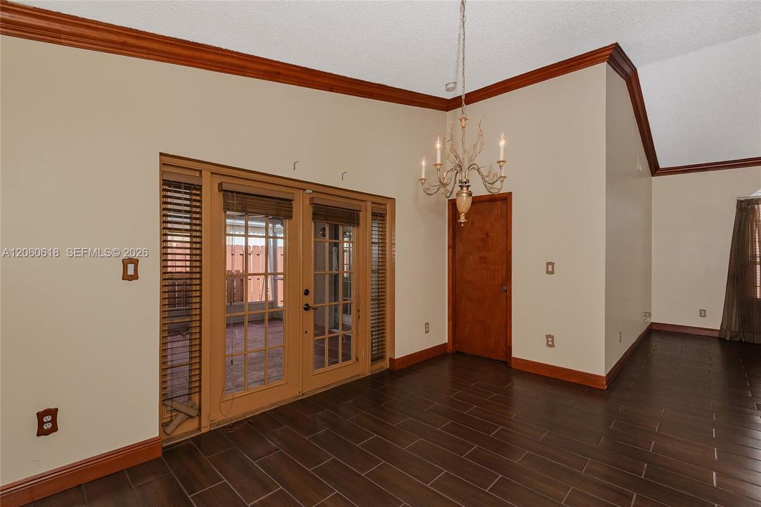 На продажу: $639,990 (4 спален, 2 ванн, 1862 Квадратных фут)