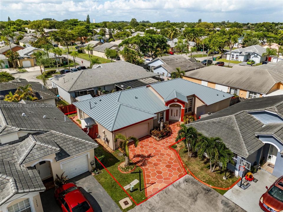 На продажу: $639,990 (4 спален, 2 ванн, 1862 Квадратных фут)
