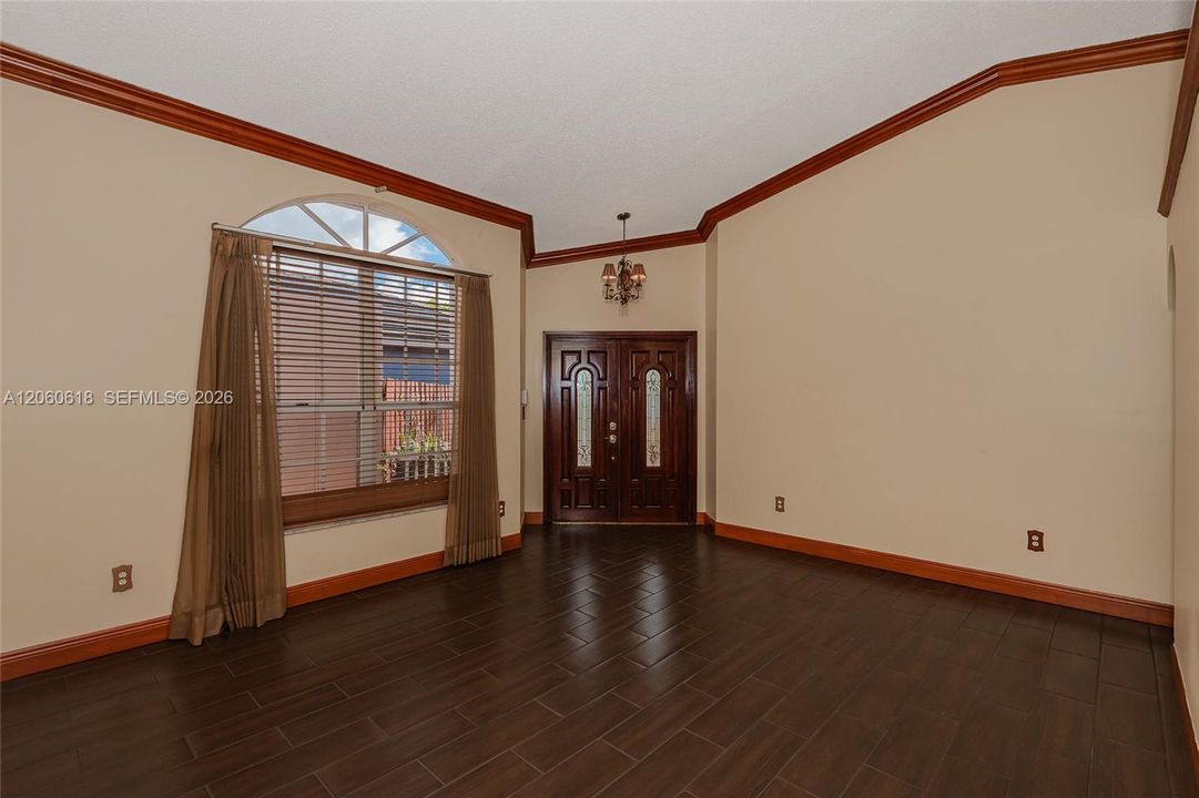 На продажу: $639,990 (4 спален, 2 ванн, 1862 Квадратных фут)