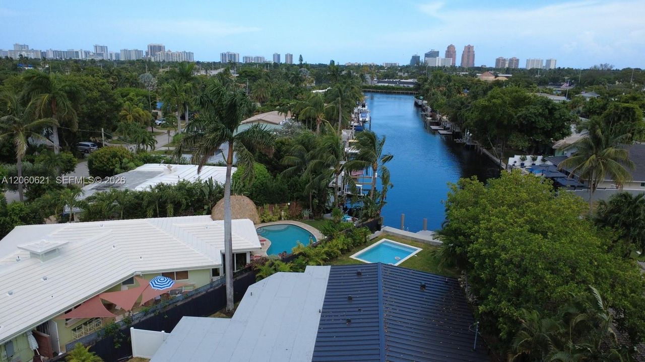 For Sale: $1,345,000 (3 beds, 3 baths, 1823 Square Feet)
