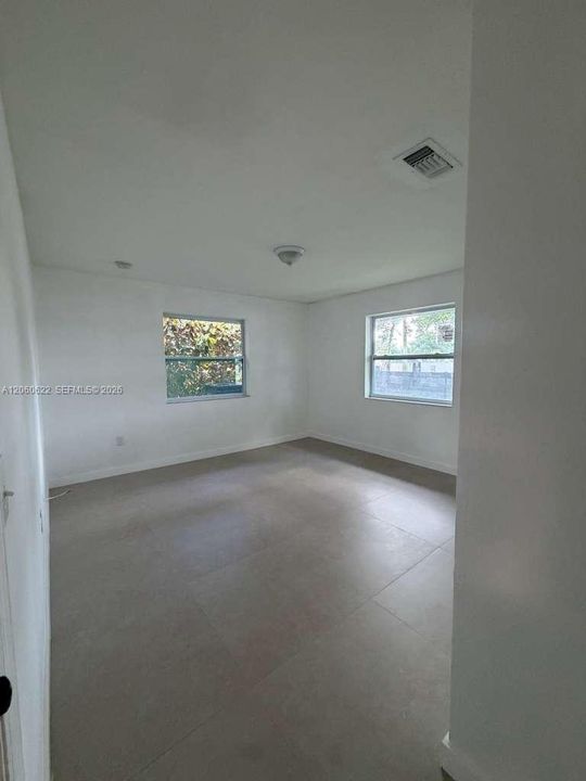 В аренду: $3,300 (3 спален, 2 ванн, 1246 Квадратных фут)