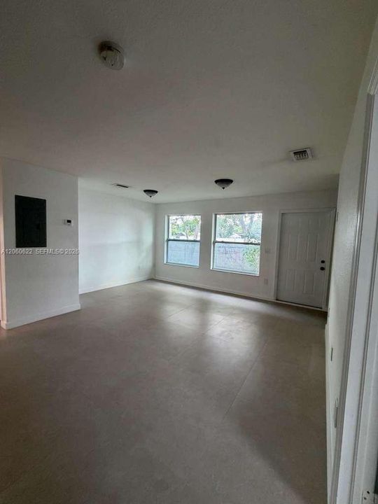 В аренду: $3,300 (3 спален, 2 ванн, 1246 Квадратных фут)