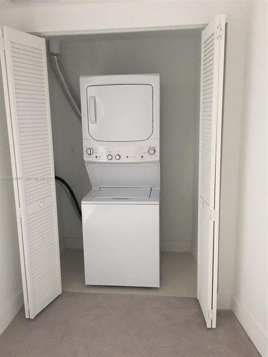 В аренду: $3,499 (1 спален, 1 ванн, 681 Квадратных фут)