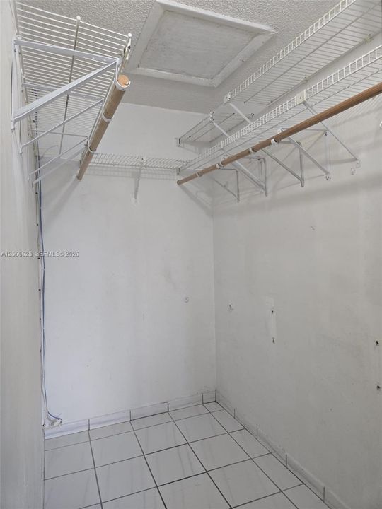 В аренду: $2,600 (2 спален, 1 ванн, 1125 Квадратных фут)