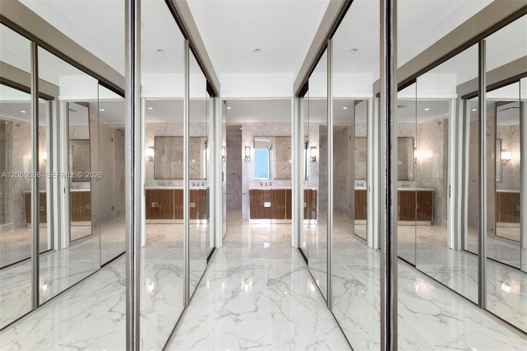 На продажу: $6,450,000 (3 спален, 4 ванн, 3080 Квадратных фут)