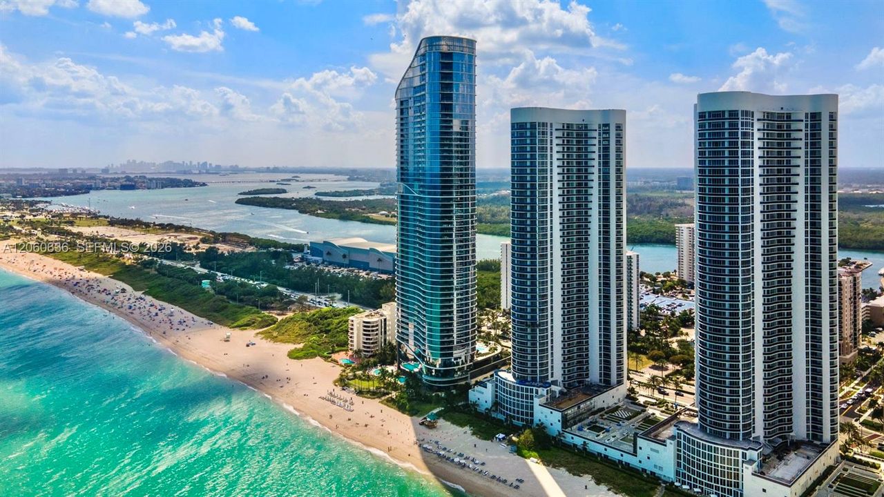 На продажу: $6,450,000 (3 спален, 4 ванн, 3080 Квадратных фут)